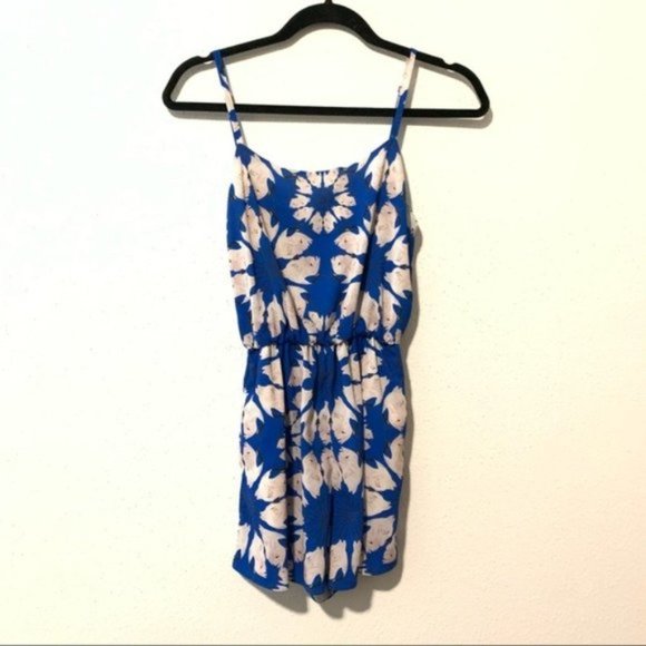 Alice + Olivia Blue Daisy Crane zip Flutter Romper - Picture 3 of 5